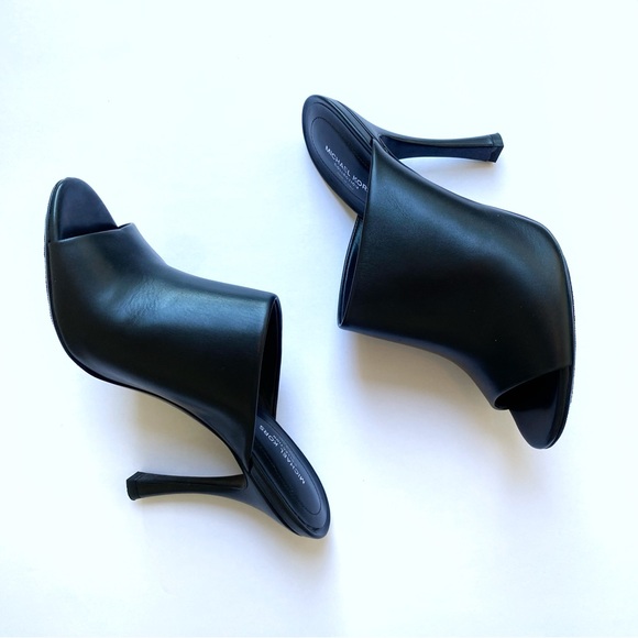 MICHAEL KORS COLLECTION BLACK LEATHER TINA RUNWAY SLIDE HEEL MULES - Picture 2 of 11